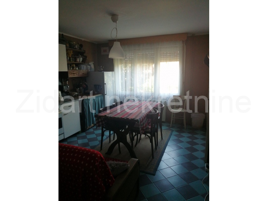Будинок, 1313 м², 95 000$ — FAKTOR